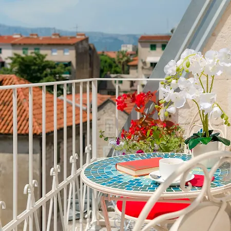 Flos Luxury Pensjonat Split