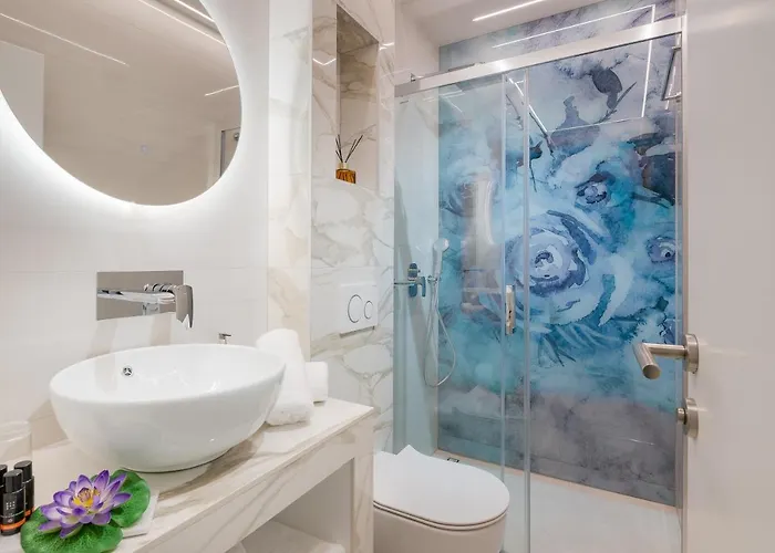 Gostinjska kuća Flos Luxury 4*