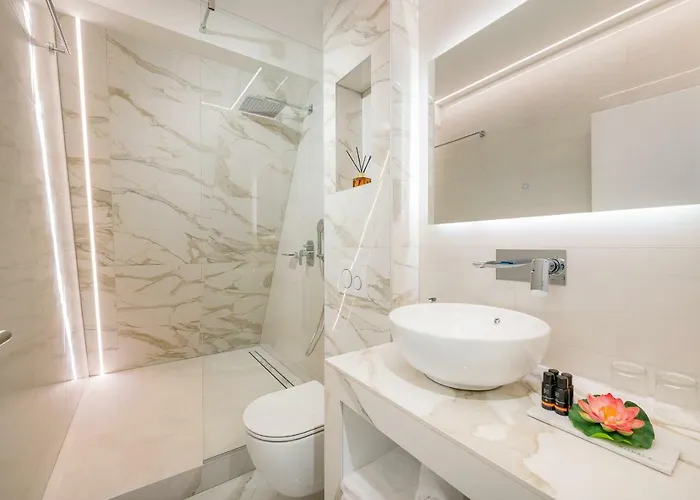 Flos Luxury