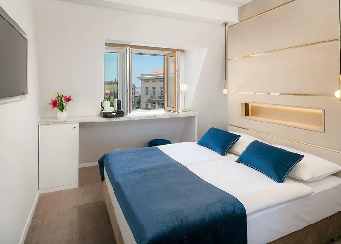 Flos Luxury Gostinjska kuća
