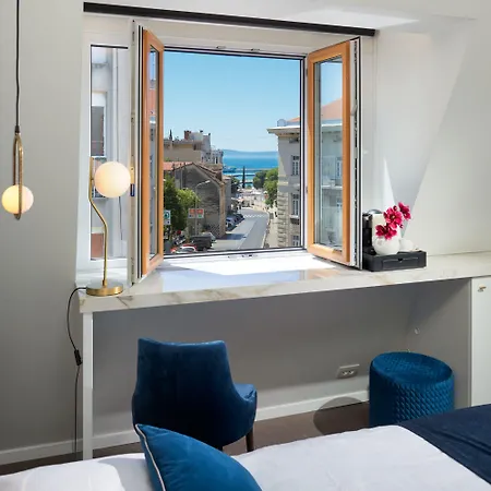 Flos Luxury Casa de hóspedes