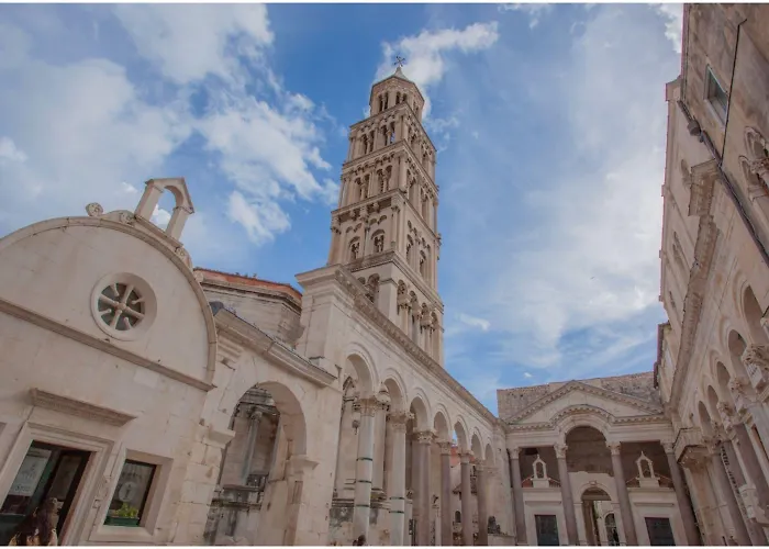 Flos Luxury Gostinjska kuća