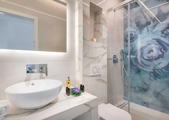 Flos Luxury 4* Σπλιτ