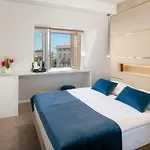 Flos Luxury Gasthof