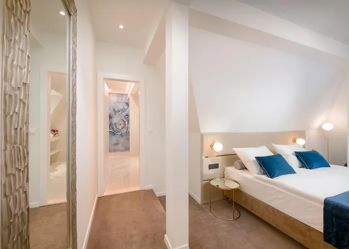 Flos Luxury Split